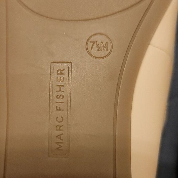 BRAND NEW  MARC MARY JANE CHUNKY LOW  HEEL ROUND TOE ANKLE STRAP FLATS - Picture 12 of 16